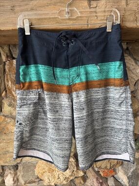 Vans Era Stretch Striped Board Shorts Men’s size 28